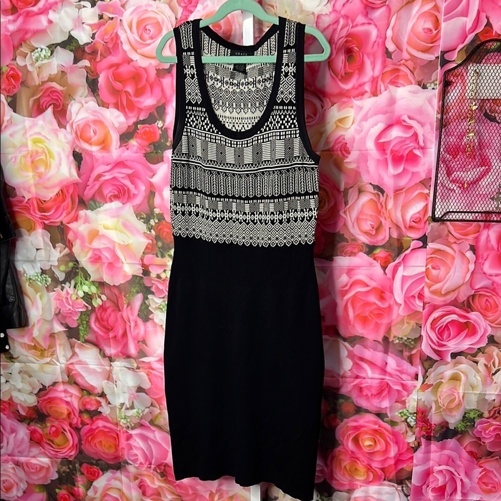 Grace Black and White Sheath Midi Dress for Cocktail $19